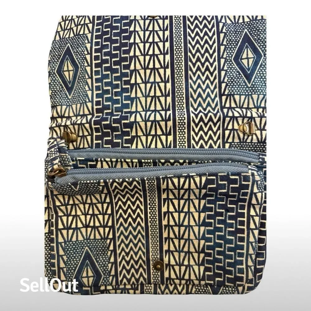 Women's Geometric Print clutch Bag Navy Cream - Picture 3 of 3